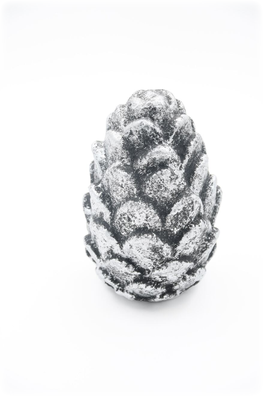 Pine cone grey standing